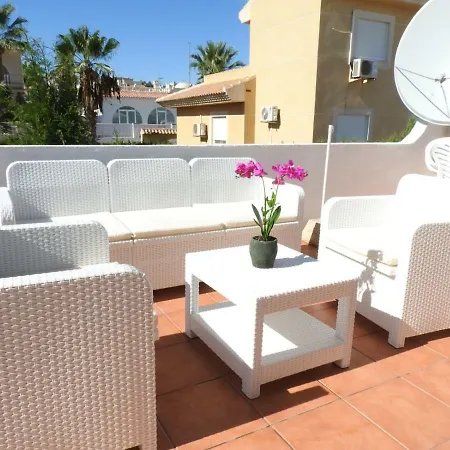 Tres Suertes Villa *