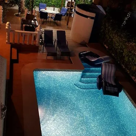 Tres Suertes Villa