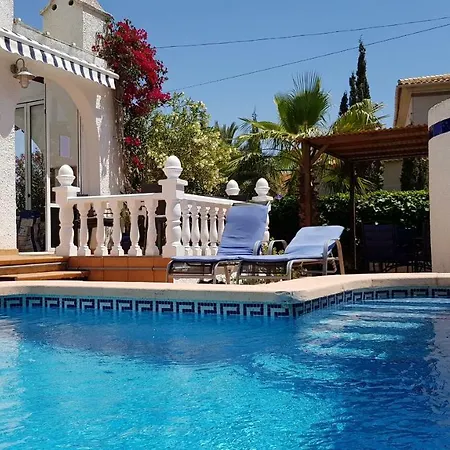 Tres Suertes Villa *